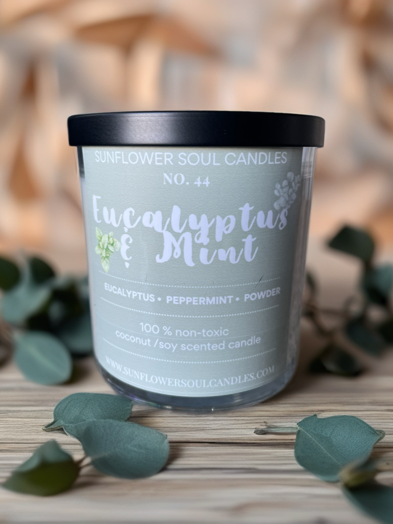 EUCALYPTUS & MINT Scented Candle