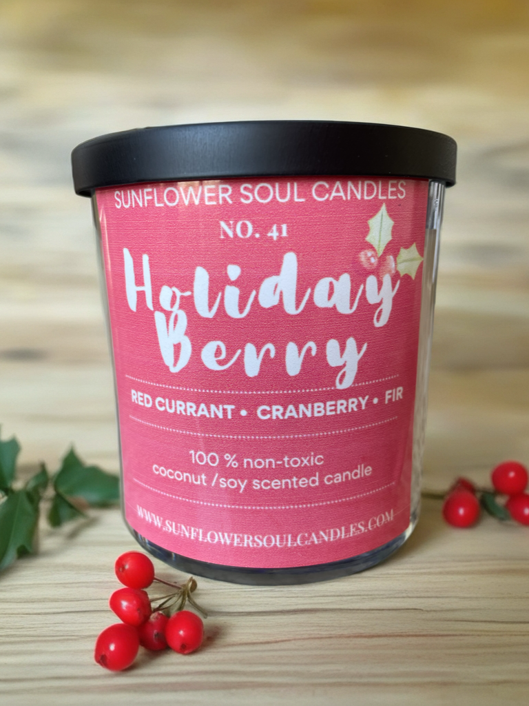 HOLIDAY BERRY Scented Candle
